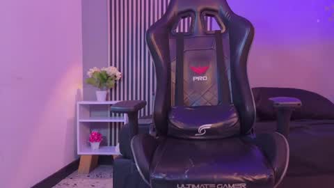 Snapshot of anthonella_smiith chatting on 1, 5, 2026 Anthonella Smiith online show from 1, 5, 2026