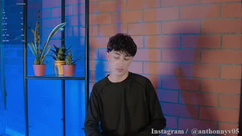 Snapshot of anthonny_05 chatting on 17, 4, 2026 TONY NEW ACCOUNT online show from 17, 4, 2026