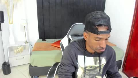       online show from 12, 11, 2025