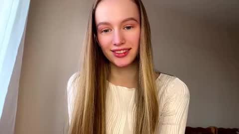 Snapshot of antionettepulgarin chatting on 21, 2, 2026 Viktoria online show from 21, 2, 2026