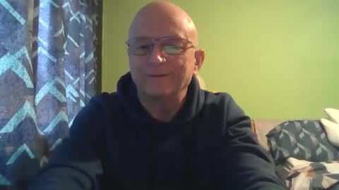 Snapshot of antmatt2025 chatting on 12, 3, 2026 antmatt2025 online show from 12, 3, 2026