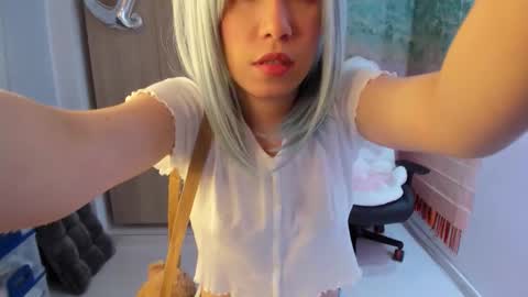 Snapshot of anto_sweet18 chatting on 7, 3, 2026 My birthday is on december 2nd surprise me with a gift from my amazonlist online show from 7, 3, 2026