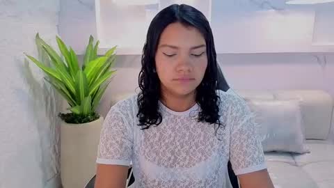 Antonela online show from 1, 10, 2025