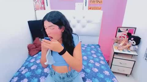 Snapshot of antonela_xx3 chatting on 7, 4, 2026 antonela_xx3 online show from 7, 4, 2026