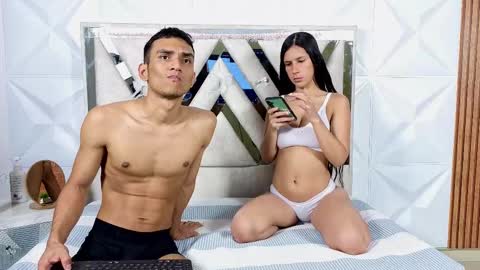 Snapshot of antonella_and_axel chatting on 29, 10, 2025 Antonella 20  Axel 23 online show from 29, 10, 2025