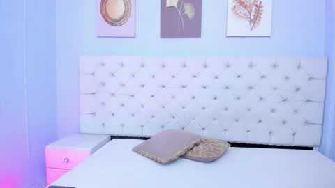Snapshot of antonella_hotkiss chatting on 21, 12, 2024 Antonella online show from 21, 12, 2024