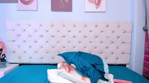 Snapshot of antonella_hotkiss chatting on 8, 3, 2025 Antonella online show from 8, 3, 2025