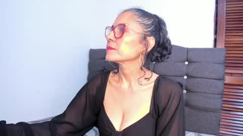 Snapshot of antonella_rizzo01 chatting on 6, 5, 2026 antonella_rizzo01 online show from 6, 5, 2026