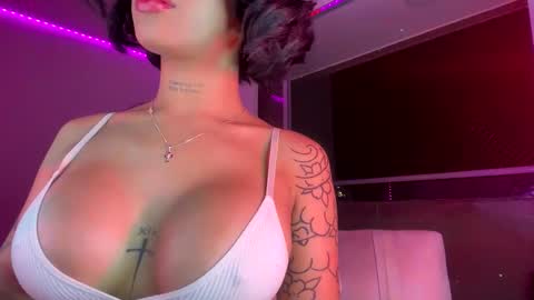 Snapshot of antonella_silva chatting on 3, 1, 2025 Anto online show from 3, 1, 2025