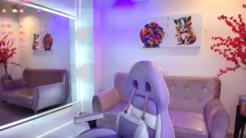 Snapshot of antonella_wiild chatting on 13, 6, 2026 Antonella online show from 13, 6, 2026