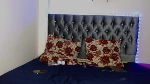 AntonellaAndNoah online show from 3, 3, 2025