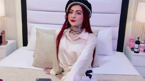 Snapshot of antonellaescudero chatting on 15, 4, 2026 AntonellaEscudero online show from 15, 4, 2026