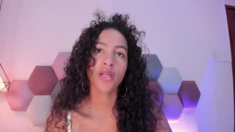 Snapshot of antonellahall_ chatting on 6, 3, 2026 AntonellaHall online show from 6, 3, 2026