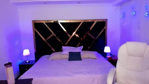 My name is Andrea  thumb up me please its important online show from 19, 12, 2024