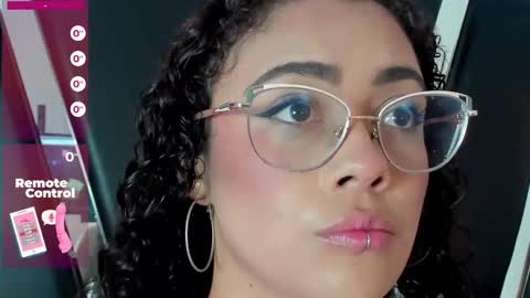 A N T O N E L L E  online show from 1, 3, 2025