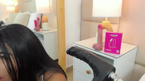 Snapshot of antoniaross chatting on 16, 3, 2026 Antonia online show from 16, 3, 2026