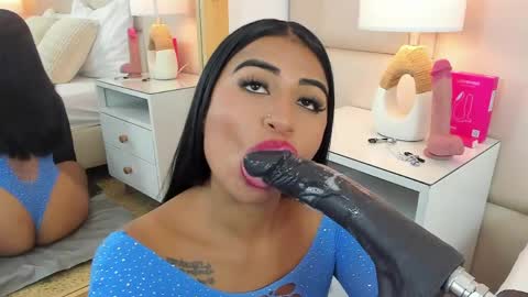 Snapshot of antoniaross chatting on 15, 4, 2026 Antonia online show from 15, 4, 2026