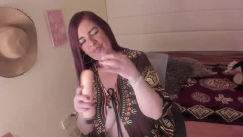 Snapshot of antoniasalas chatting on 10, 4, 2026 antoniasalas online show from 10, 4, 2026