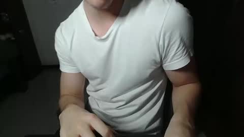 Snapshot of antonio_ricci chatting on 9, 10, 2025 antonio_ricci online show from 9, 10, 2025