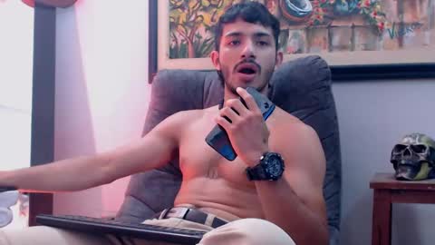 Snapshot of antoniocuervo chatting on 18, 12, 2024 Hadez online show from 18, 12, 2024