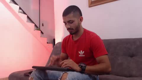 Snapshot of antoniocuervo chatting on 11, 2, 2025 Hadez online show from 11, 2, 2025