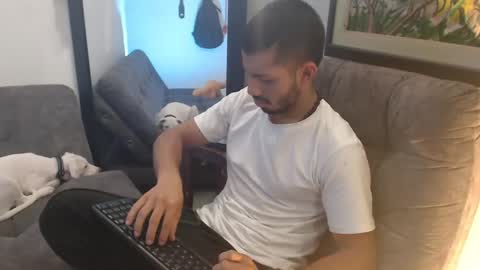 Snapshot of antoniocuervo chatting on 17, 2, 2025 Hadez online show from 17, 2, 2025