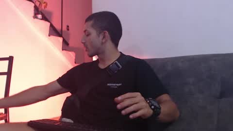 Snapshot of antoniocuervo chatting on 28, 2, 2025 Hadez online show from 28, 2, 2025