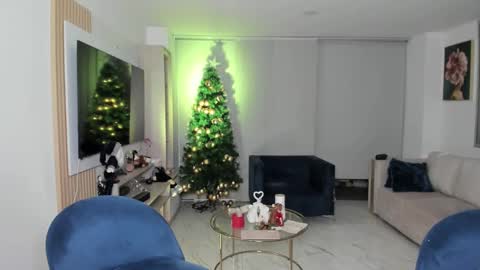 Snapshot of antotss chatting on 20, 11, 2025 Maria Antonia online show from 20, 11, 2025