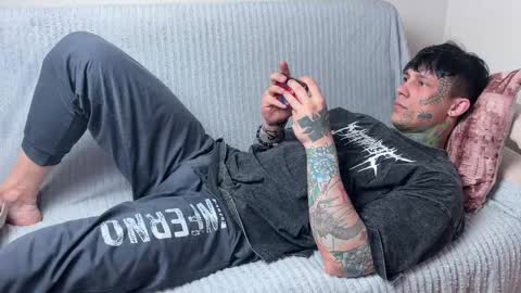 Snapshot of anubisgod88 chatting on 28, 4, 2026 Tom online show from 28, 4, 2026