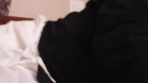 anupam373 online show from 4, 10, 2025