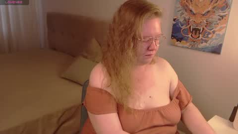 Snapshot of anya_muna chatting on 5, 7, 2026 Anya Muna online show from 5, 7, 2026