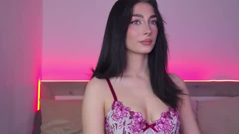 Snapshot of anyalobb chatting on 3, 4, 2026 anyalobb online show from 3, 4, 2026