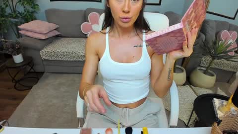 Snapshot of anyarayne chatting on 13, 3, 2026 Anya online show from 13, 3, 2026