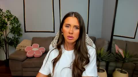 Snapshot of anyarayne chatting on 27, 4, 2026 Anya online show from 27, 4, 2026