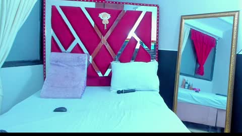 Anyela  online show from 17, 12, 2024