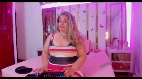 Snapshot of anyelamature chatting on 14, 6, 2026 Anyela online show from 14, 6, 2026