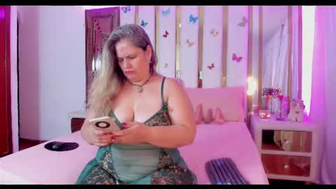 Snapshot of anyelamature chatting on 17, 6, 2026 Anyela online show from 17, 6, 2026