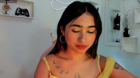 Snapshot of anyeluz_z chatting on 27, 1, 2025 anyeluz_z online show from 27, 1, 2025
