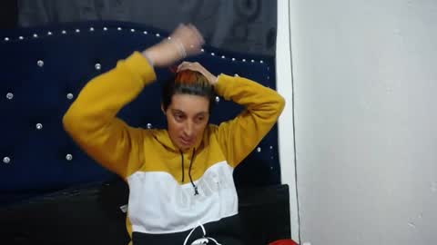 Snapshot of anyu_1306 chatting on 1, 2, 2025 anyu online show from 1, 2, 2025