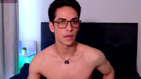 Snapshot of aodaboyy chatting on 18, 12, 2025 aodaboy online show from 18, 12, 2025