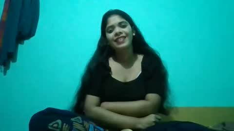 Snapshot of apa142817 chatting on 2, 3, 2026 Aparalux online show from 2, 3, 2026