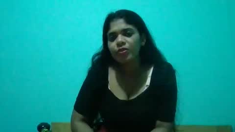 Snapshot of apa142817 chatting on 2, 4, 2026 Aparalux online show from 2, 4, 2026