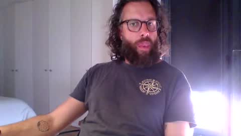 Snapshot of apc_3 chatting on 21, 4, 2026 apc_3 online show from 21, 4, 2026