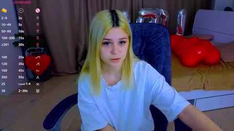 Snapshot of apheliastar chatting on 10, 2, 2026 ApheliaStar online show from 10, 2, 2026