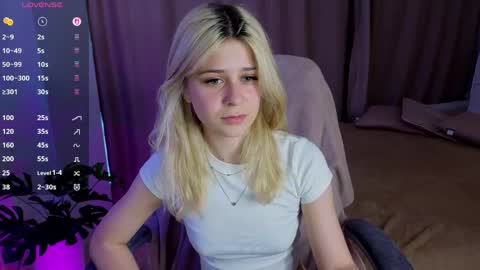 Snapshot of apheliastar chatting on 11, 5, 2026 ApheliaStar online show from 11, 5, 2026