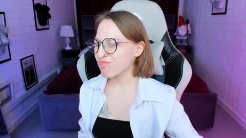 Snapshot of aphexqueen chatting on 11, 1, 2025 APHEX QUEEN online show from 11, 1, 2025