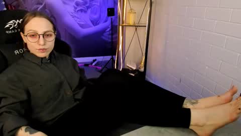 Snapshot of aphexqueen chatting on 27, 2, 2025 APHEX QUEEN online show from 27, 2, 2025