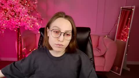 Snapshot of aphexqueen chatting on 7, 3, 2025 APHEX QUEEN online show from 7, 3, 2025