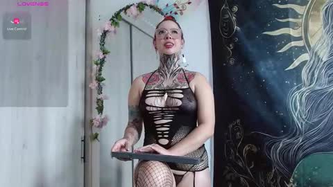 aphrodite__bloom online show from 13, 11, 2025