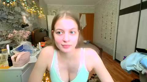 Snapshot of aphrodite_wow_ chatting on 30, 4, 2026 Aphrodite online show from 30, 4, 2026